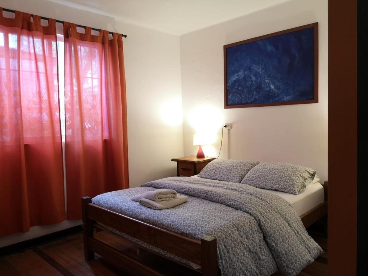 Hostal Vitalia Santiago Kültér fotó